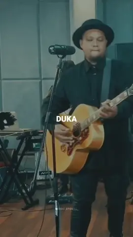 Buat status wa keren nih 😁 . #storytime #coverlaguindonesia #laguindonesia #fyp #song #musik #lagiviral #covermusic #fy @lastchild 