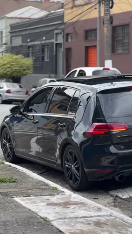 também posso conquista 🙏🏽🖤 #golfgti #golftsi #volwswagen #rebaixados #carros #golfpreto #CarroRebaixados 
