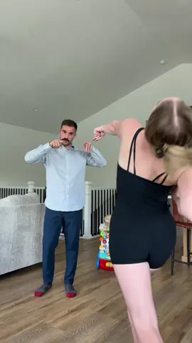 had to since its our wedding song 💒 And yes, we actually dance like this 