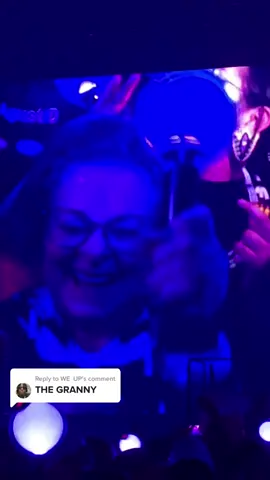 Replying to @WE UP i had to post her whole clip because it’s just too sweet not to 🥺💜 #agustdconcert #ddayconcert #agustdchicago #dday 
