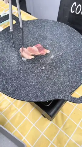 Chảo nướng đá dùng cho mọi loại bếp 🍳 #capcut #xuhuong #trending #decor #kitchen #apartment #apartmenttour #decor #giadungthongminh #giadungtienich #giadungcute #trangtrinhacua #decornha #nhadep #nghiennha #chaoda #chaodananghanquoc #chaodachongdinh #chaodanuongthit #nuongthit #chaochongdinh #chaobeptu #chaochongdinhbeptu 