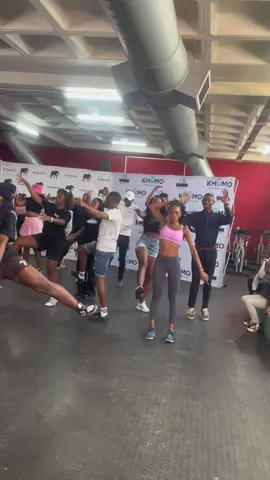 Thank you @Dance It Out Dance Academy💃 for a fantastic danxe class. Also what a fun incorporation to a tiktok challenge #mnikedancechallenge #dance #weekend #danceclass #weekend #fun