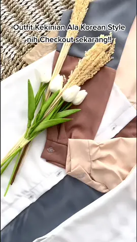 Kemeja Blouse yang cocok banget buat outfit keseharian kamuuu #blouse #blousewanita #blousekekinian #blousekoreanstyle #bajuwanita #bajuwanitakekinian #OOTD #ootdhijab #ootdfashion 