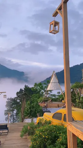 Nhiều người hỏi mình “ Tại sao lại rời bỏ Hà Nội  lên núi làm “ và đây là 1 trong những lí do của mình. Vì ở thành phố mình sẽ không bao giờ thấy được những cảnh này 🥰 #tamdao #tamdaotrip #cafetamdao #cảnhđẹpthiênnhiên #chill 