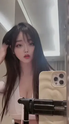 안녕하세요 틱톡에 애프리와써용🙈💕히히 인스타 트위터 유튜브만 하다가 틱톡으로 소통은 첨이라  태그도 그렇구 영상편집도 어떻게 하는지 아직 좀 어렵지만😅 앞으로 틱톡에서도 컨텐츠 마니만들어볼께요🫶🏻 잘부탁드립미다앙🫡💕 #틱톡신입입니다 #골반깡패 #애프리 #운동하는여자