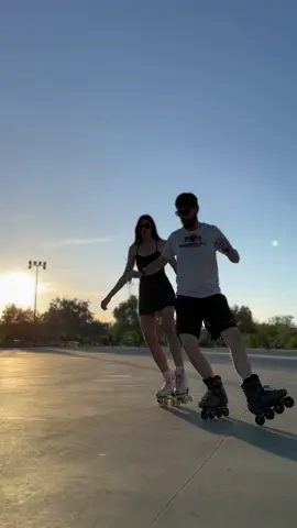 #quads #quadskates #quadsworkout #rollers #dance #rollerdance #rollerdancers #inline #inlineskating #patina #dancechallenge #rollerskatingtiktok #madrid #sunset 