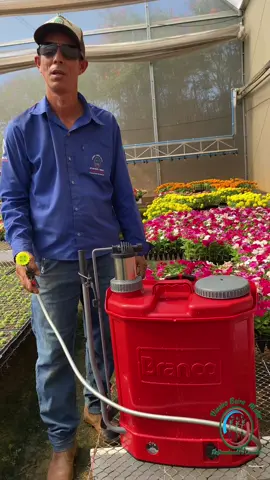 Pulverizador elétrico #madeinroça #coisasdeinterior #trabalhoduro #agricultura #curiosidades #agro #dicasdeviagem #noticias #agriculturadelfuturo #agricultor #novidades 