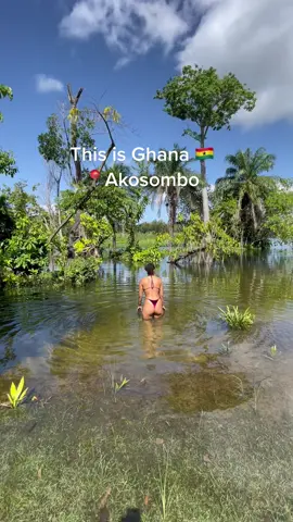 Located in Aksombo, this place is a true gem! You can reach it by boat or kayak. Like a lost paradise. I love it 🇬🇭  #ghana#ghanatiktok#ghanatravel#traveltoghana#dettydecember#decemberinghana#exploretheworld#thisisafrica#carribbeanvibes#ghanaiantiktoker#traveltiktok#lifeinghana#ghanianqueens#ghanaiantiktoker#westafrica#december22#nightlifeghana#accranights#accraghana#viraltiktok#bestbeachofghana#beachesofghana#kokrobite#ghanabeaches#ghanatourism#africatravel#volta#blacktravelfeed#africantravels#akosombolake