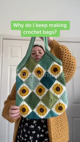 Crochet bags made from granny squares are perfect beginner projects if you’re bored of hats and scarves  #crochet #crochettok #crochetbag #crochettotebag #grannysquare #sunflowerbag #crochetpattern 