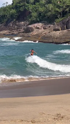 Dia bom em casa 🏠💜🫶🏼 #skimbiarding #surfing #skim #girlpower #VozDosCriadores 