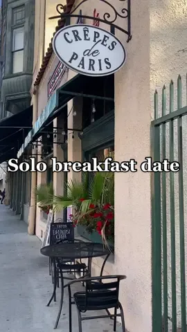 The crape was delicious. I would recommend that over the breakfast plate😊 #breakfast #Foodie #crapes #laeats #solodate 