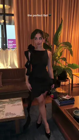 a closet staple 🖤 #lbd #littleblackdress #datenightoutfit #dress #fashiontiktok 