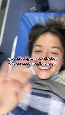 rianse conmigo porfa #fypシ #fyp #paratii #yeso #espalda #ayuda #vertebra #soloamimepasanestascosas   