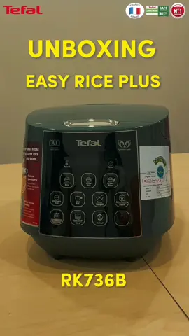 Untuk Moms yang lagi cari rice cooker pintar, merapat yuk! Tefal baru launching Easy Rice Plus RK736B dan memiliki teknologi AI smart cooking yang bisa menyesuaikan suhu dan waktu memasak secara otomatis agar nasi matang merata😍 Cek video berikut untuk lihat produknya yaa! Moms juga bisa langsung check out produk berikut di official store Tefal ❤️