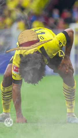 💥@Karim.Adeyemi using gear sekando! Gum gum header 👊#bvb #borussiadortmund #onepiece 