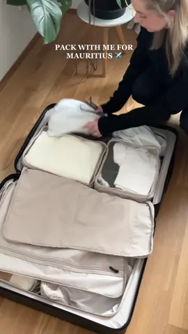 Ich liebe es wenn mein Koffer so organisiert ist. So satisfying 🥹 #koffer #packen #kofferpacken #mauritius #reise #travel #kofferpacken #suitcase #suitcasepacking #suitcaseorganization 