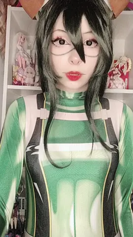 And round and round.. #bnhacosplay #bnha #tsuyuasuicosplay #tsuyu #tsuyuasui #frog #tsuyucosplay #foryoupage 