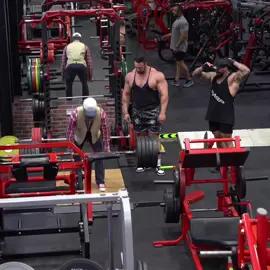 Whose GRANDPS ??🌚 #anatoly #gym #prank 