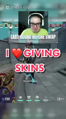 Like take my skins please #smallstreamer #smallstreamersupport #twitchstreamergirl #twitchtok7 #fyp #Valorant #supportsmallstreamers #foryou #foryoupage   