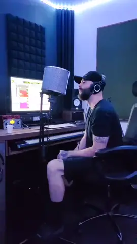 #pesopluma #codiciado #andoenfocado #cover #corridocover #corridotumbadocover #musicstudio 