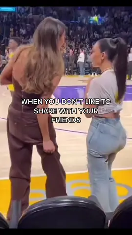 If ass was transferible tho, imagine 🤯 🤣 #kimk #kimkardashian #lakersgame #kardashians #kardashiansnews #celebrities #bbl 