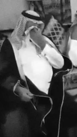 الشاعر عبدالله بن عون يرثي طلال الرشيد رحمه الله #الدوادمي_ 