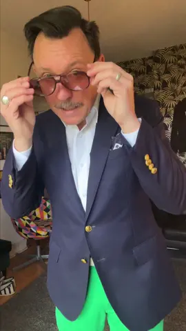 || unbezahlte Werbung || Grüne Chinos? Du darfst. ❤️ #chinos #hosen #OOTD #outfitoftheday 