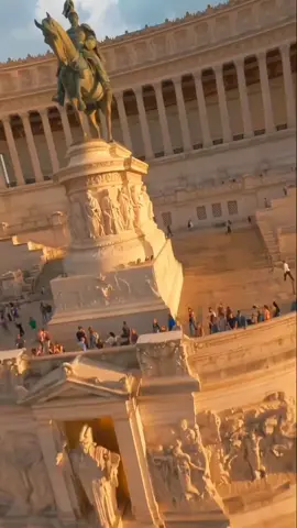 Đấu trường La Mã Colosseum là một trong 7 kỳ quan kiến trúc của Thế giới được công nhận vào năm 2007, nơi đây được biết dưới cái tên Amphitheatrum Flavium theo tiếng Latinh hoặc Anfiteatro Flavio tiếng Ý, ngày nay đấu trường có tên gọi là Colosseum hay Colosseo. Đấu trường La Mã được xây dựng với mục đích là nơi thi đấu của những võ sĩ, nô lệ. Ước tính đã có hơn 500.000 người cùng hơn 1 triệu loài động vật đã phải bỏ mạng ở đấu trường vì thua cuộc. Ngoài việc là nơi phục vụ các trận đấu mãn nhãn của người La Mã, đấu trường còn từng là nơi tổ chức các buổi biểu diễn công chúng, diễn kịch,... giai đoạn sau này thì đấu trường được trưng dụng làm nhà ở, cửa hàng buôn bán của người dân. #xuhuongtiktok #dulichkhampha #trending #rome #đấu_trường_sinh_tồn #vòngquanhthếgiới #italia 