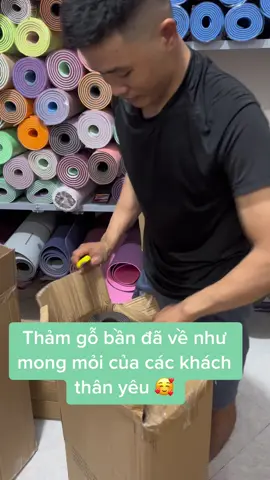 Con thảm gỗ bần cao cấp gây sốt trong cộng đồng anh chị em Yogi đã về hàng tại nhà HUY BẠT 🥰#xuhuong2023 #yoga #gym #yogamat #xhuongtiktok 