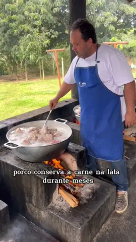Lembra aquela receita de vó? Conheça o processo de produção da carne na lata mais famosa do Brasil!  Contato: (35)98826-1086. Quem vc lembrou? 