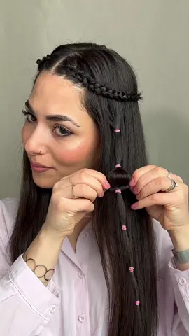 Easy and cute hairstyle 🩷 #hairstyletutorial #springhair #hairtrends #hairideas #hairtok2023 #braidedhair 