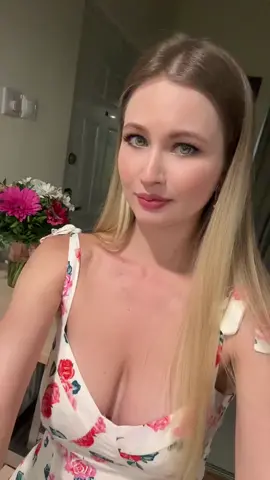 untouchable, but you can admire! 😈 #tiktoktrand #untouchable #model 