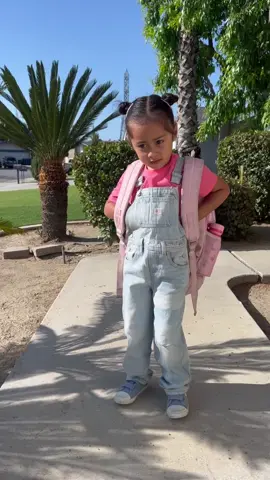 My name is Everlyn and I am 4 years old 🩷 #deaf #asl 