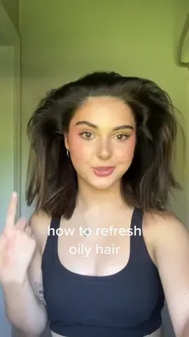 i am not kidding i use this blowout brush 5x a week minumum i love it 🫶🏻 (it’s from @Aria Beauty Hair Tools & i have it linked in my bio) #oilyhairhacks #oilyhair #hairtraining #oilyhairhairstyle #greasyhair #greasyhairhacks #greasyhairtips #greasyhairtutorial #hairtok 