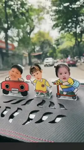Mô hình standee lắc đầu cặp đôi in theo yêu cầu Standee lắc đầu chạy pin ghép chibi lắc lư #standee #mohinhlacdau #mohinhstandee 