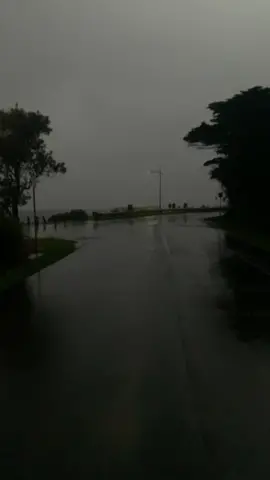 it’s all a blur #dark #darktok #darkaesthetic #rain #rainydays #alone #relatable #calm #blur #beach #shorethanggg #foru #forupage #fyp #fypage #foryoupage #viral #viralvideo 