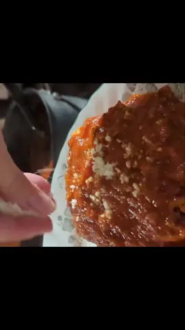 Reheating Lasagna to Taste Freshly Made and Freezing Some for a Rainy Day #lasagna #cheesy #cheesyfood #reheating #undermasroof #sogood #supereasy #EasyRecipe #yummy #freezing #mozzarella #parmesan #garlic #lovetocook #pasta #foodhack 