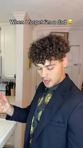 She needed her cut #foryou#fyp#couplegoals#pregnant#couple#baby#Love @Brynlee kindle❤️ 