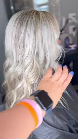 Happy Wednesday (but how is it only Wednesday) 😅 #dayinmylife #spendthedaywithme #dayinthelife #getreadywithme #crossfit #amazonfinds #friendtok #workoutwithme #grwm #cosmetologist #hairtok #schwarzkopfblondme 