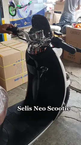 E Bike Selis Neo Scootic New Product 2023 😍 @Narajema_bike #selis #selisindonesia #ebikes #scooters #new #fyp 