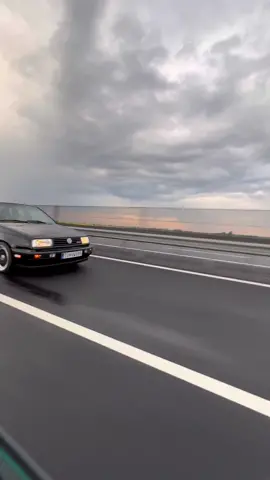 Highway to the VR6 zone 🔥  @Dominik 🎥✌️ #fyp #fypシ #foryourpage #volkswagen #mk3jetta #vwvento #vr6 #topgun #topgunmode #slovakia #rubadubmedia #duberzzsociety  