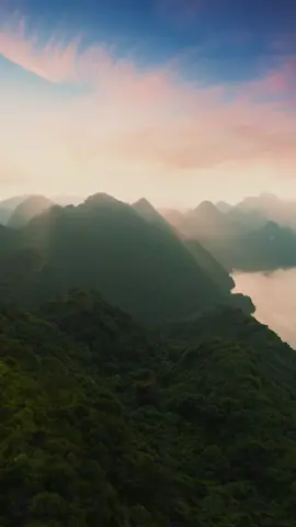 Be patient. The better days have come yet. #english #loveenglish #learnenglish #hoctienganh #LearnOnTikTok #learnthroughquotes #wallstreetenglishvn #dongluc #tuonglai #future