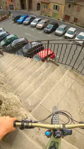 This looks epic!😍💨 @kaosseagrave @sampilgrimmtb #CLLCTV #MyCanyon #TorqueON #Bike #Biking #POV #SamPilgrim #KaosSeagrave #Fun #FYP #Viral #ViralReels