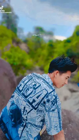 လွမ်းလို့    ကောင်မလေးက မရှိ😅