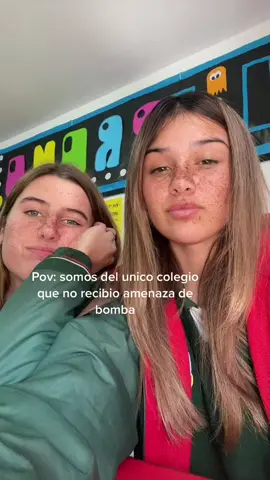 Pero ya tuvimos simulacro por las dudas ajjsjsj 🫣#fypシ #bomba #escuela #fypシ 