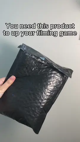 This makes filming grwm’s so much easier 🤩 #grwm #filmingessentials #filmingsetup #phoneholder #airstick #airstickmount #filmingtips #getreadywithme 