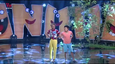 Đố vui! #hài #hoàilinh #trườnggiang #parody #xuhuong #trending #beminestyle #viral #funnyvideos #vuinhon #hàihước #thầnđèn