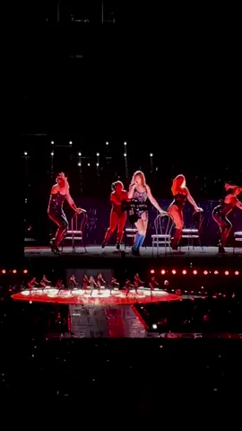 This song feels illegal in the rain 💀 #vigilanteshit #taylorswift #nashville #erastour #midnights 