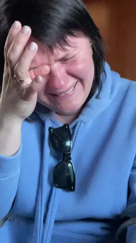 When I made this video, I cried about 5 times, war is the worst thing that can happen! Feeling unknown, but lust for life. We love you dad and are proud of you for protecting us❤️ Коли я знімала це відео, я плакала близько 5 разів, війна - це найгірше, що може бути! Почуття невідомості, але жаги до життя. Ми любимо тебе, тату, і пишаємося тобою за те, що ти захищаєш нас❤️ #daylight #Home #war #Love #fypシ 