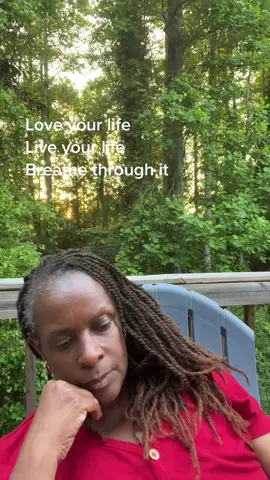 Take time to be grateful, life is lifijg 24/7…. Decide to take deep breaths and have that time of solitude. Its important for me right now… #manifestation #manifestprayer #grateful #gratitudemission 
